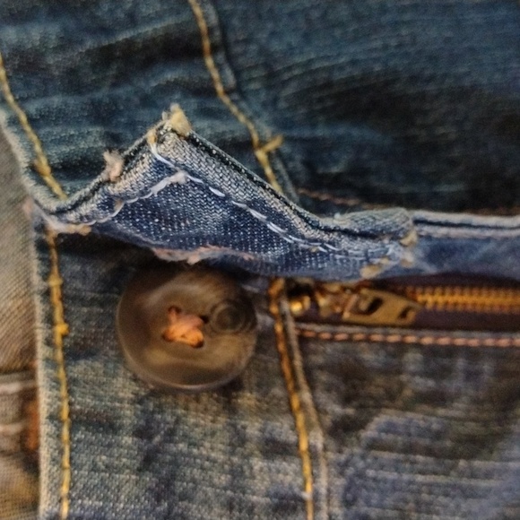 Levi's Strauss Signature stretch Capri jeans. - Picture 4 of 11